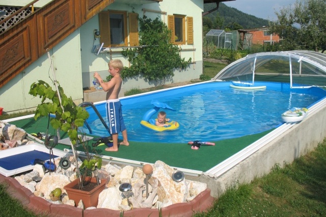 Ferienwohnung mit Pool für 4 Personen