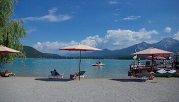 Familienurlaub mit Kindern direkt am See