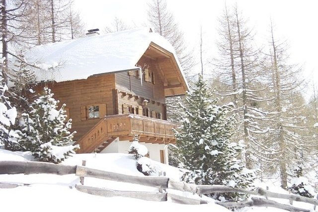 Winterlandschaft rund um die Hütte